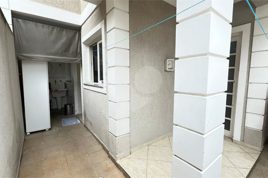 Casa à venda com 3 quartos, sendo 1 suíte, no condomínio Villagio Tramway, São Paulo - SP