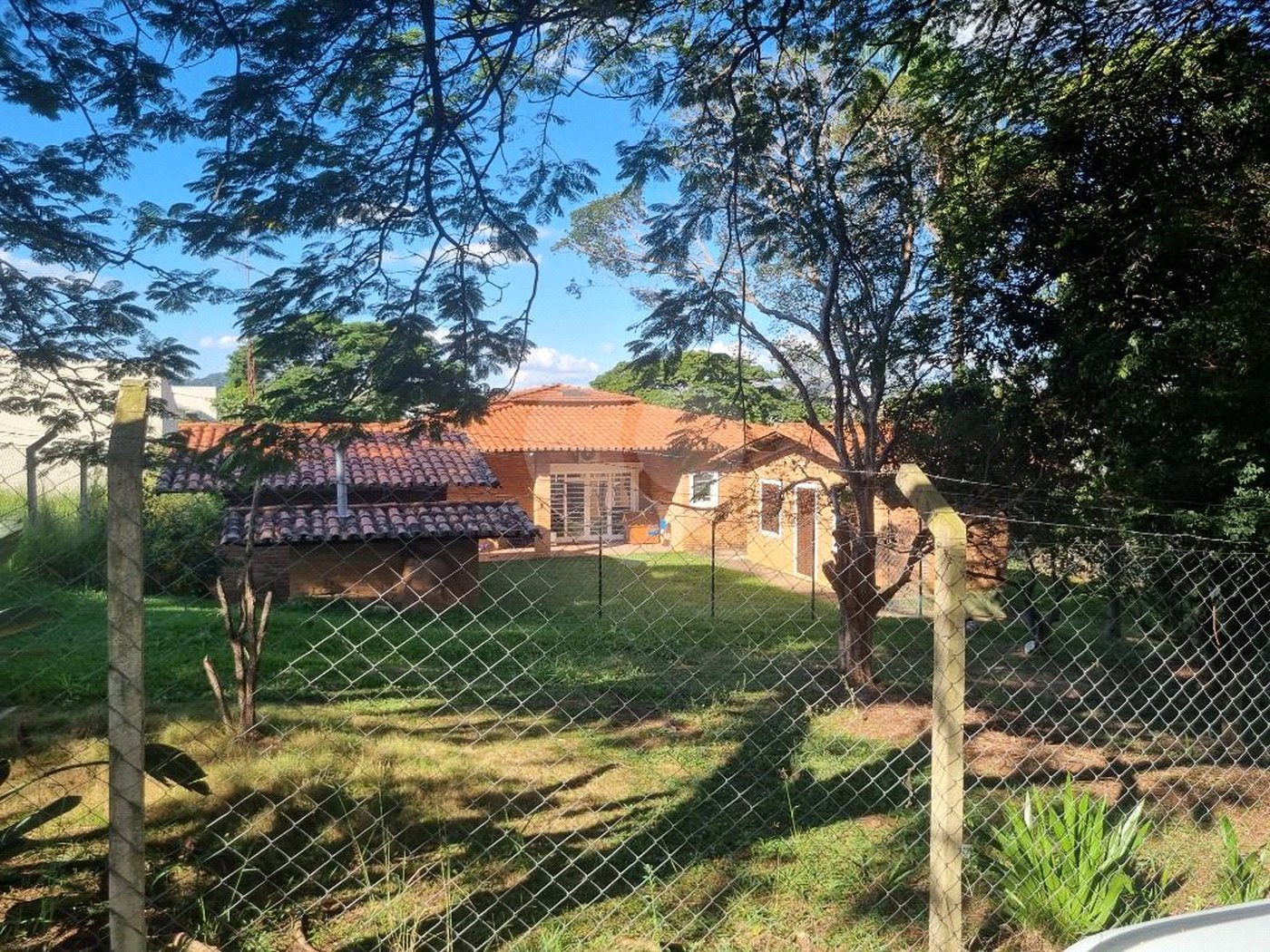 Casa à venda com 6 quartos em Santa Rosa, Vinhedo, SP