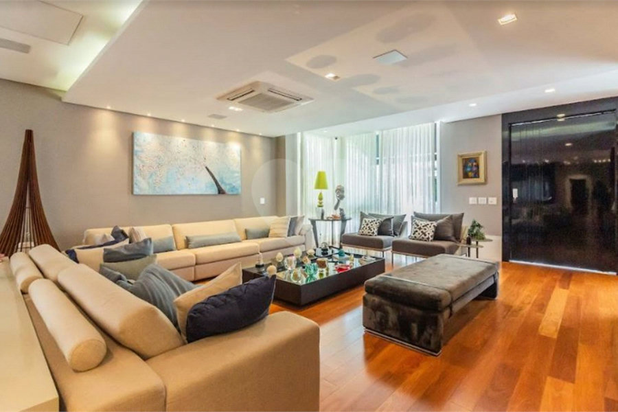 Casa à venda com 4 suítes em Horto, São Paulo, SP