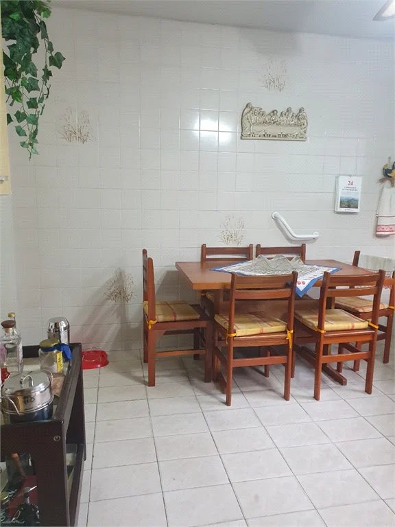 Casa à venda com 2 quartos, sendo 1 suíte, em Jardim das Bandeiras, São Paulo, SP