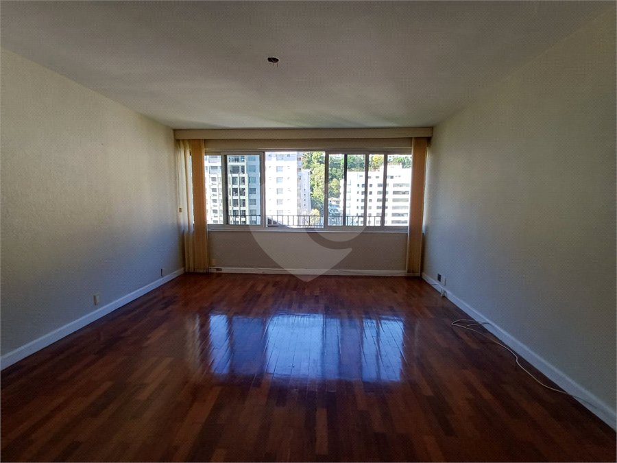 Apartamento à venda com 4 quartos, sendo 1 suíte, em Tijuca, Rio de Janeiro, RJ