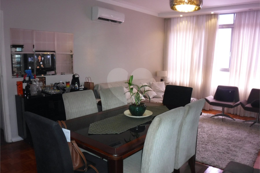 Apartamento à venda com 2 quartos, sendo 1 suíte, em Boqueirão, Santos, SP