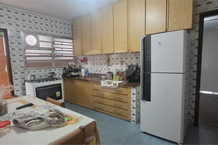 Casa à venda com 4 quartos, sendo 3 suítes, no Brasilândia, São Paulo, SP