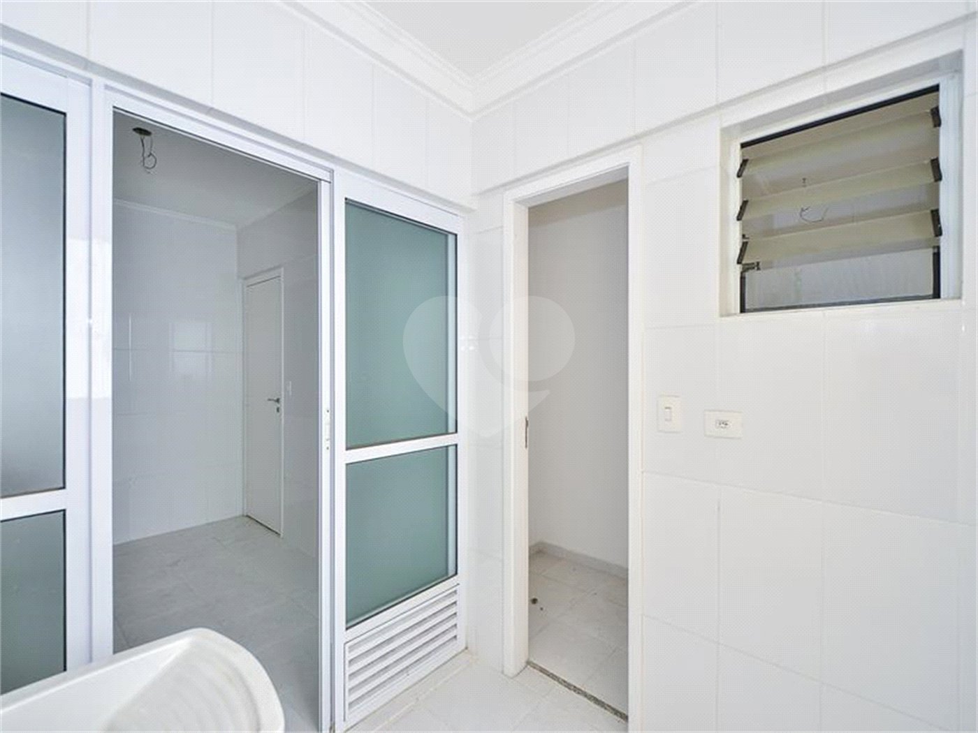 Apartamento à venda com 3 quartos, sendo 1 suíte, em Vila Gumercindo, São Paulo, SP