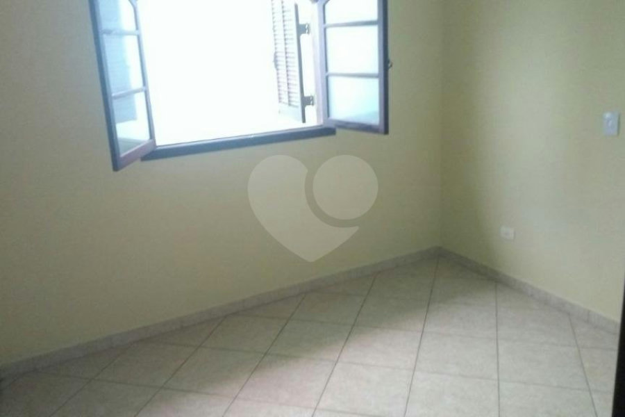 Casa à venda com 3 quartos, sendo 1 suíte, no condomínio São Marcos, São Paulo - SP