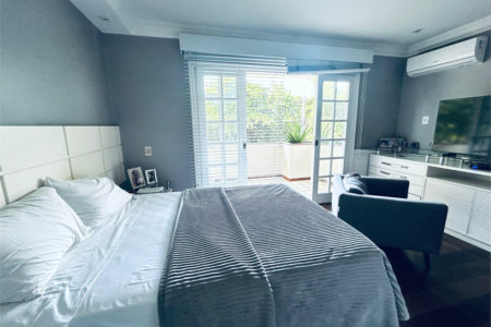Casa à venda com 8 quartos, sendo 7 suítes, em Barra da Tijuca, Rio de Janeiro, RJ