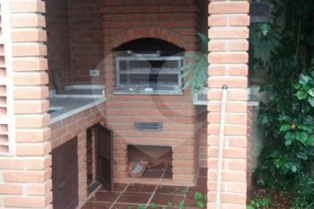 Sobrado à venda com 4 quartos, sendo 1 suíte,  em Santa Teresinha, São Paulo, SP