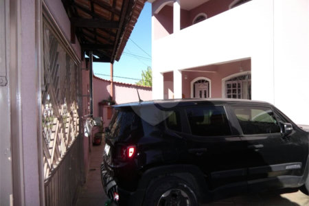 Sobrado à venda com 3 quartos, sendo 2 suítes, em Vila Júlia, Poá, SP