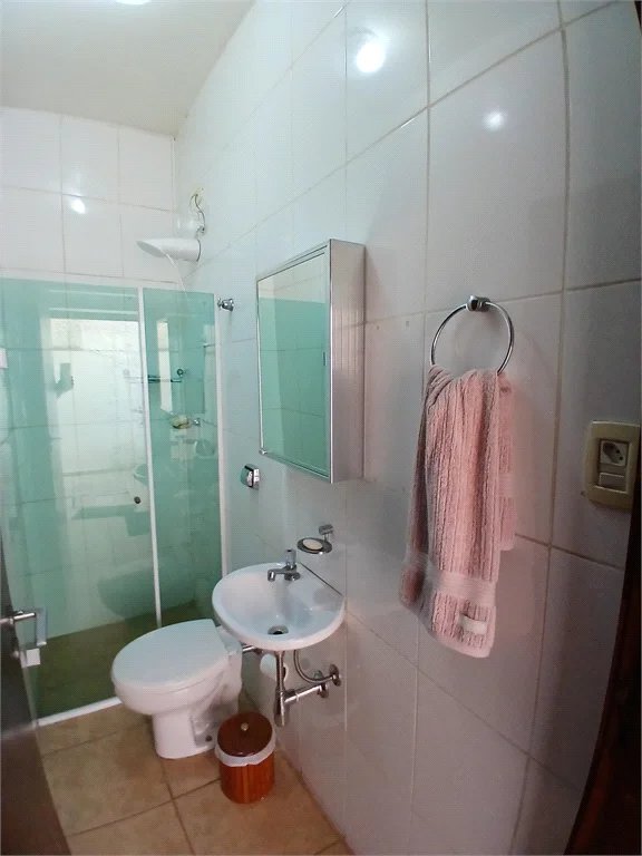Sobrado à venda com 4 quartos, sendo 2 suítes,  em Jardim Leonor, São Paulo, SP