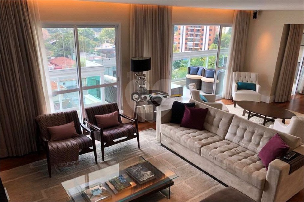 Apartamento à venda com 4 suítes em Brooklin, São Paulo, SP