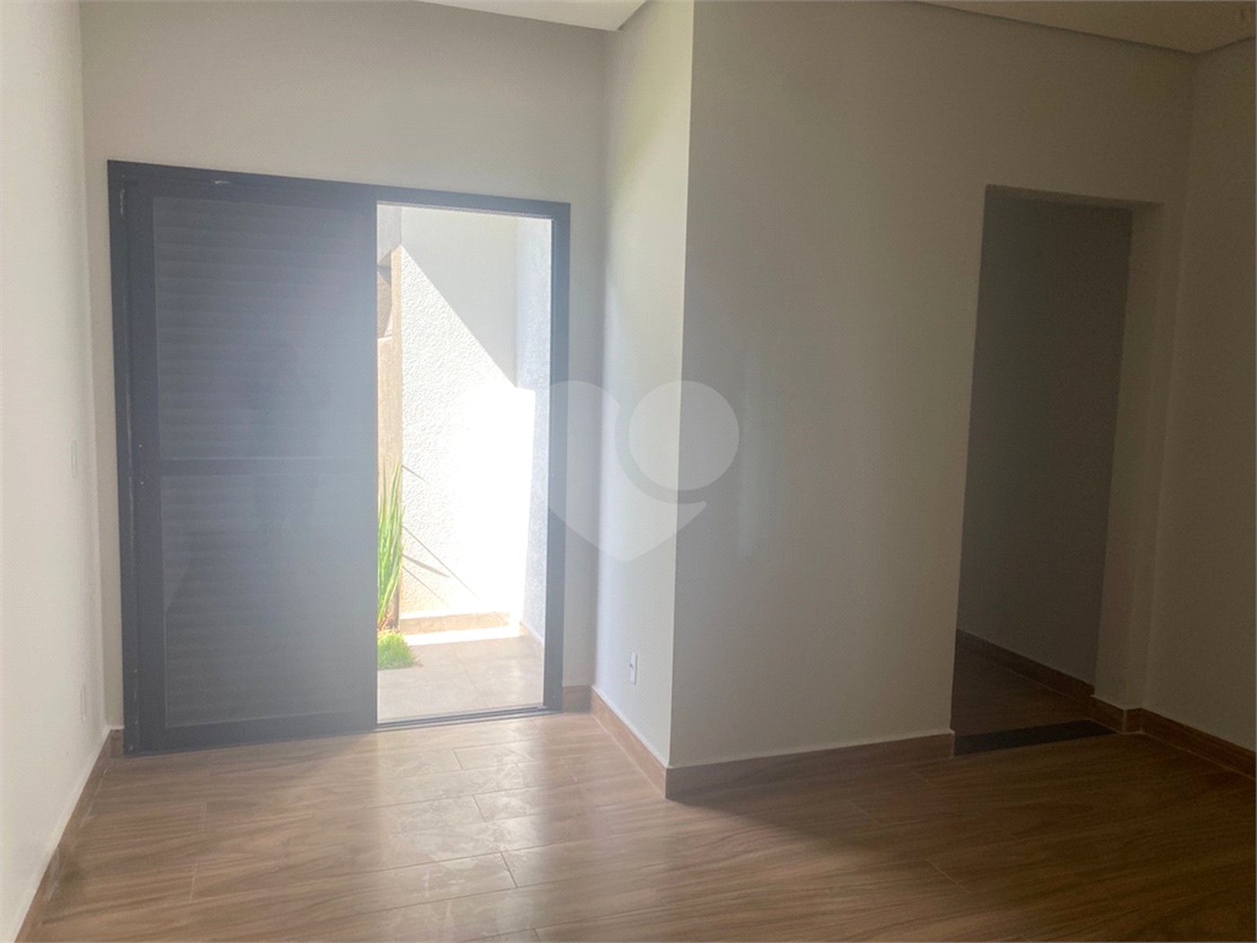 Casa à venda com 3 suítes no condomínio Condomíno Helena Maria, Sorocaba - SP
