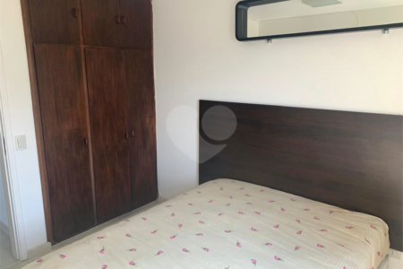 Apartamento à venda com 3 quartos, sendo 1 suíte,  em Vila Andrade, São Paulo, SP