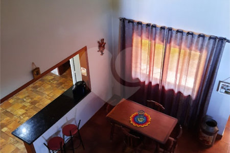 Casa à venda com 3 quartos, sendo 1 suíte,  no condomínio Village Ipanema 1, Araçoiaba da Serra - SP