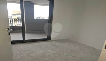 Loja à venda com 2 quartos, sendo 1 suíte,  em Vila Pompéia, São Paulo, SP