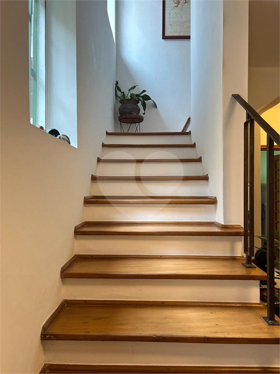Casa à venda com 3 quartos, sendo 1 suíte, em Vila Mariana, São Paulo, SP