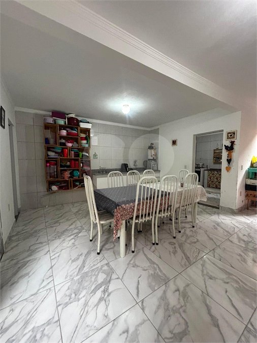 Sobrado à venda com 3 quartos, sendo 1 suíte,  em Jardim Regina, Indaiatuba, SP