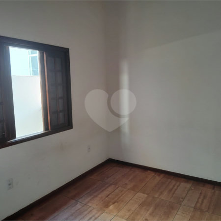 Casa para alugar com 3 quartos, sendo 1 suíte, em Jardim do Lago, Atibaia, SP
