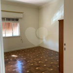 Casa à venda com 3 quartos, sendo 1 suíte,  em Aclimação, São Paulo, SP