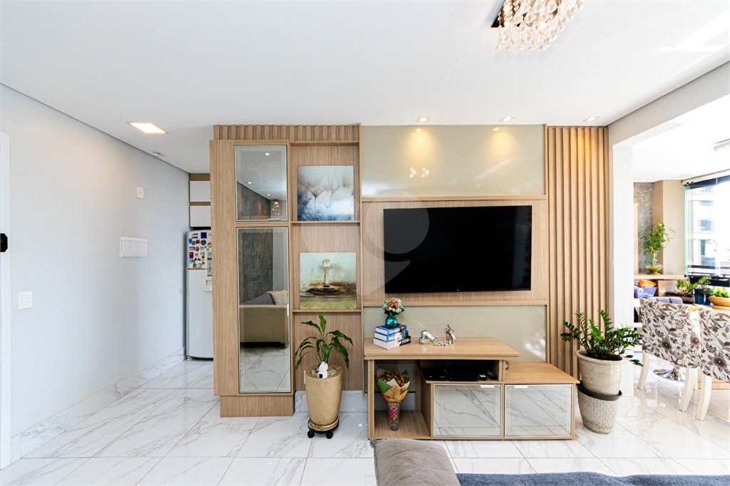Apartamento à venda com 2 quartos, sendo 1 suíte, em Água Branca, São Paulo, SP