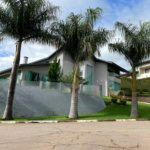 Casa à venda com 4 quartos, sendo 3 suítes, no condomínio Vila Hípica I, Vinhedo - SP