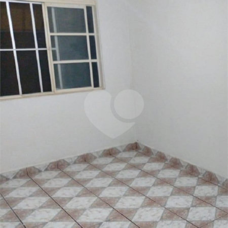 Apartamento com 2 dormitórios.