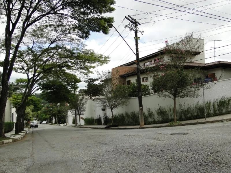 Casa à venda ou para alugar com 4 suítes em Morumbi, São Paulo, SP