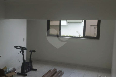 Casa à venda com 3 suítes em Jardim Franca, São Paulo, SP