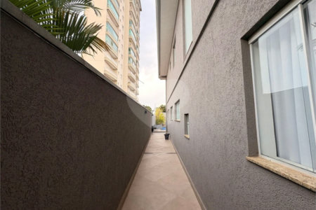 Sobrado à venda com 3 suítes em Vila Milton, Guarulhos, SP