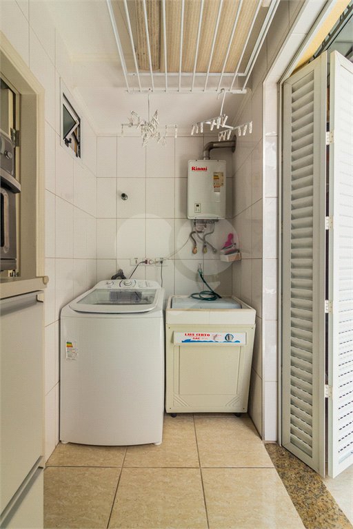 Casa à venda com 3 quartos, sendo 1 suíte, no condomínio Villaggio Di Firenze, São Paulo - SP