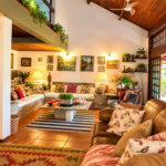 CASA DE ALTO PADRÃO A VENDA NA PRAIA DO GUAECÁ