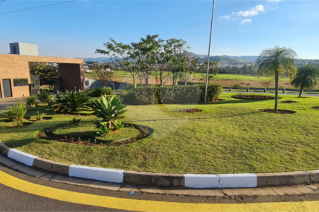 Terreno à venda no condomínio Associação dos Moradores do Loteamento Alto da Floresta, Bom Jesus dos Perdões - SP