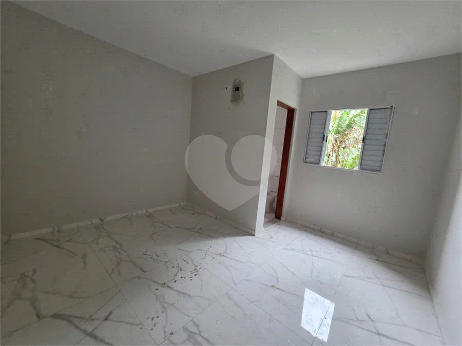 Sobrado à venda com 2 quartos, sendo 1 suíte, em Vila Clarice, São Paulo, SP