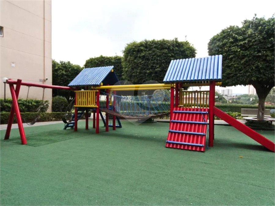 Apartamento à venda com 2 quartos em Parque Maria Domitila, São Paulo, SP