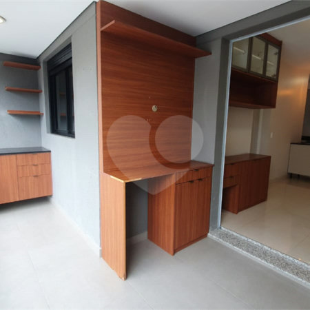 Apartamento à venda com 3 quartos, sendo 1 suíte,  em Pinheiros, São Paulo, SP