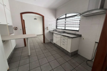 Casa à venda com 3 quartos, sendo 1 suíte, em Jardim São Paulo(zona Norte), São Paulo, SP