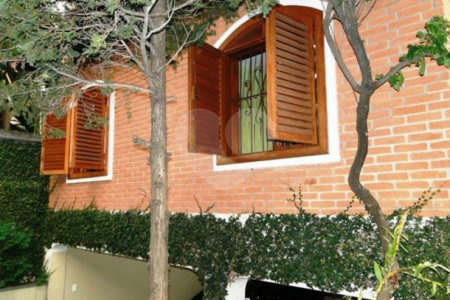 Sobrado à venda com 8 quartos, sendo 2 suítes,  em Santana, São Paulo, SP