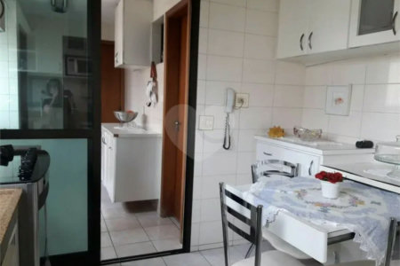 Apartamento à venda com 3 suítes em Santa Teresinha, São Paulo, SP