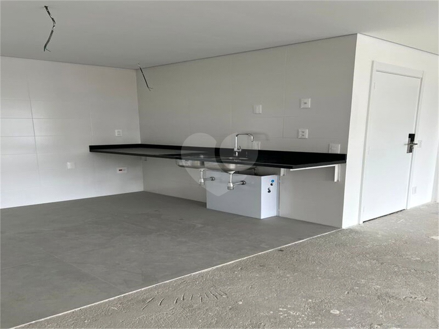 Apartamento à venda com 3 suítes em Campo Belo, São Paulo, SP