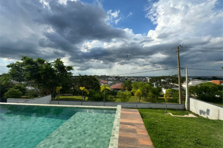 Casa à venda com 4 suítes no condomínio Fazenda Palmeiras Imperiais, Salto - SP