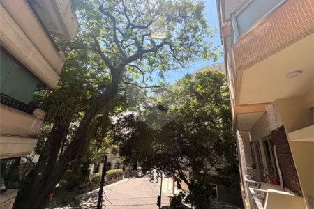 Apartamento à venda com 3 quartos, sendo 1 suíte,  em Lagoa, Rio de Janeiro, RJ