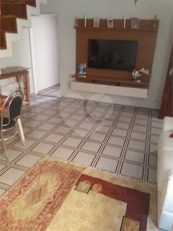 Sobrado à venda com 3 quartos, sendo 1 suíte, em Tremembé, São Paulo, SP