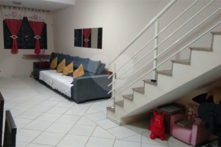 Casa à venda com 3 quartos, sendo 1 suíte,  em Vila Nova Cintra, Mogi das Cruzes, SP