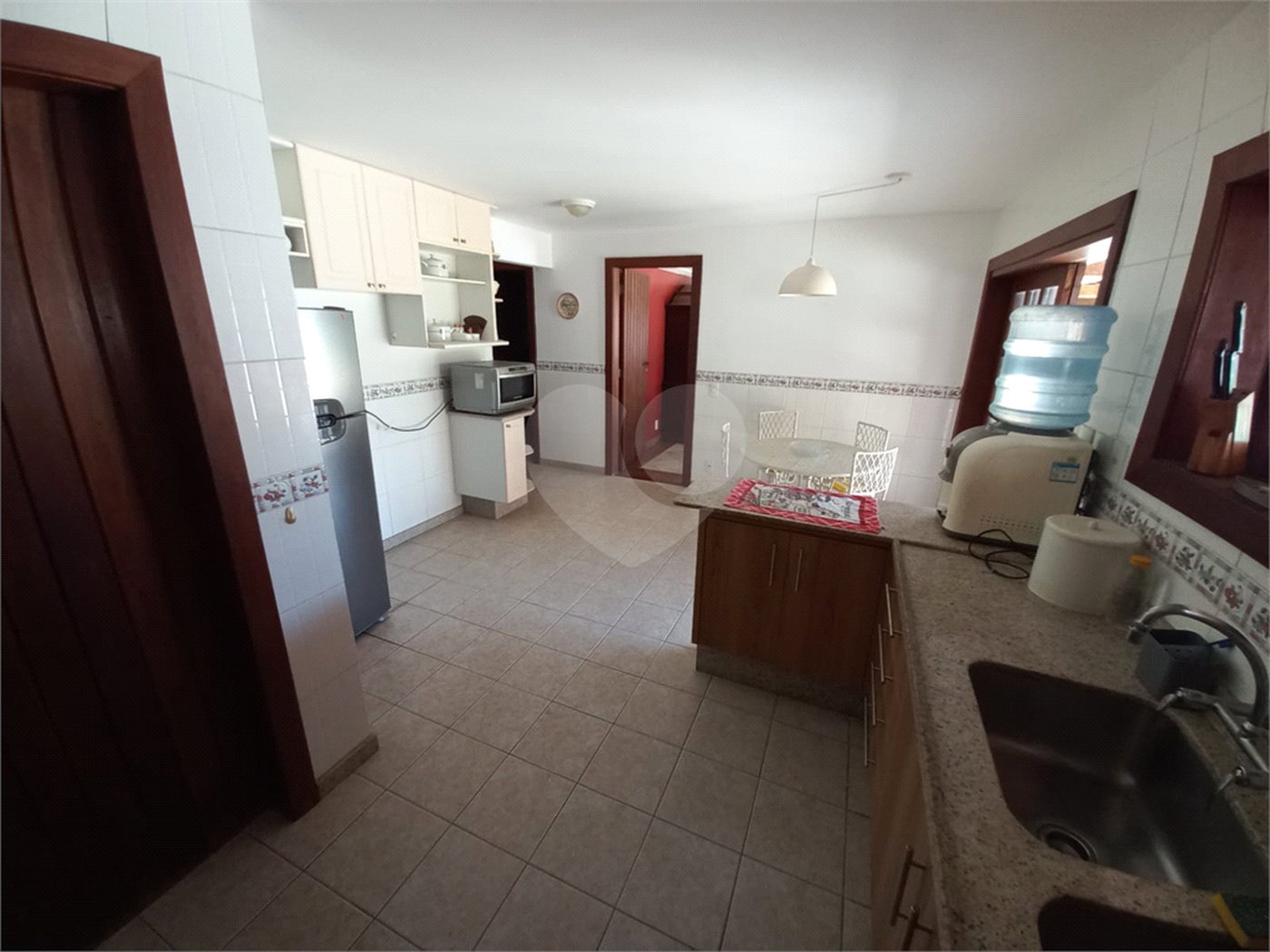 Casa à venda com 4 quartos, sendo 3 suítes,  em Geribá, Armação dos Búzios, RJ