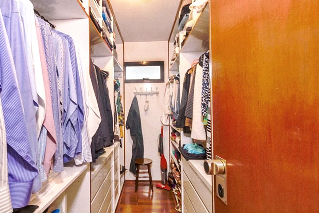 Apartamento à venda com 4 quartos, sendo 3 suítes, em Santana, São Paulo, SP