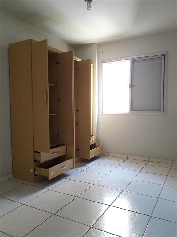 Apartamento à venda com 3 quartos em Vila Suzana, São Paulo, SP