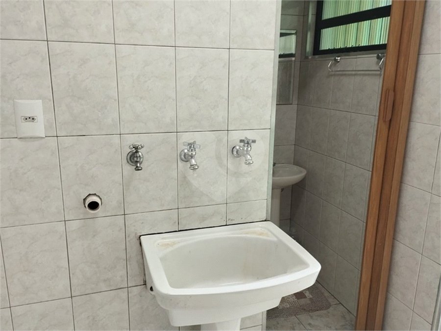 Sobrado à venda com 2 quartos em Vila Medeiros, São Paulo, SP