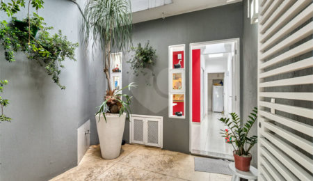 Casa de Vila à venda com 3 quartos, sendo 2 suítes, em Jardim Hípico, São Paulo, SP
