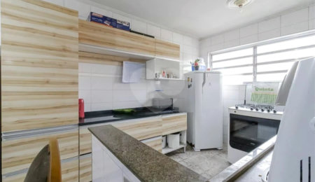 Casa à venda com 3 quartos, sendo 1 suíte,  em Vila Brasilina, São Paulo, SP