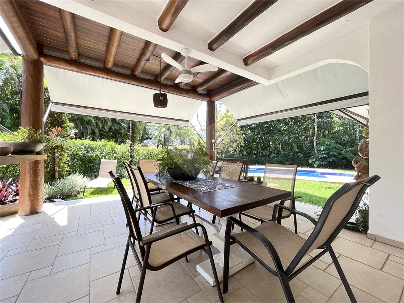 Casa à venda com 4 suítes em Costa do Sol, Bertioga, SP