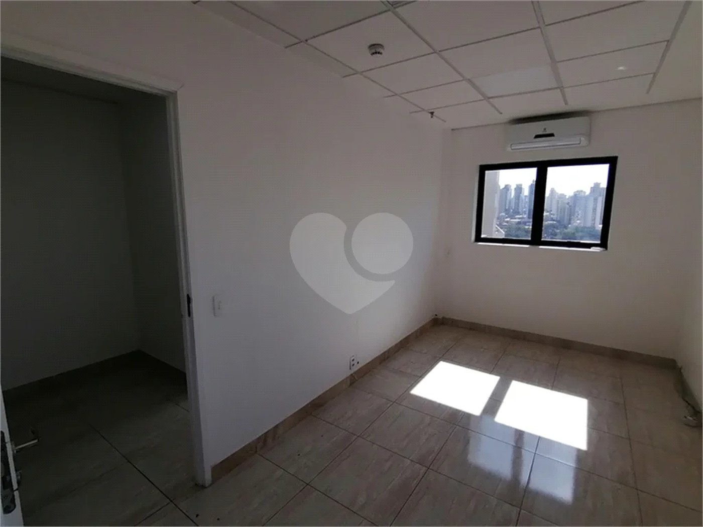 Conjunto comercial à venda no Jabaquara, 36 m²
